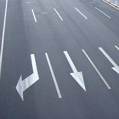 arrows on five lane road